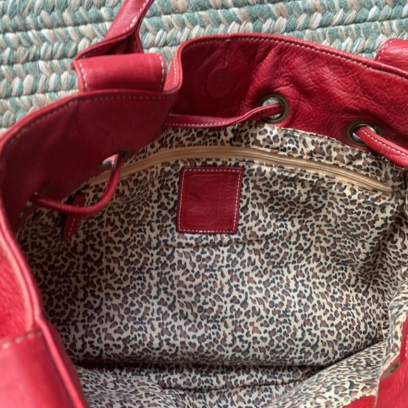 Soprano Red Leather Purse With Drawstring Opening - Picture 9 of 10